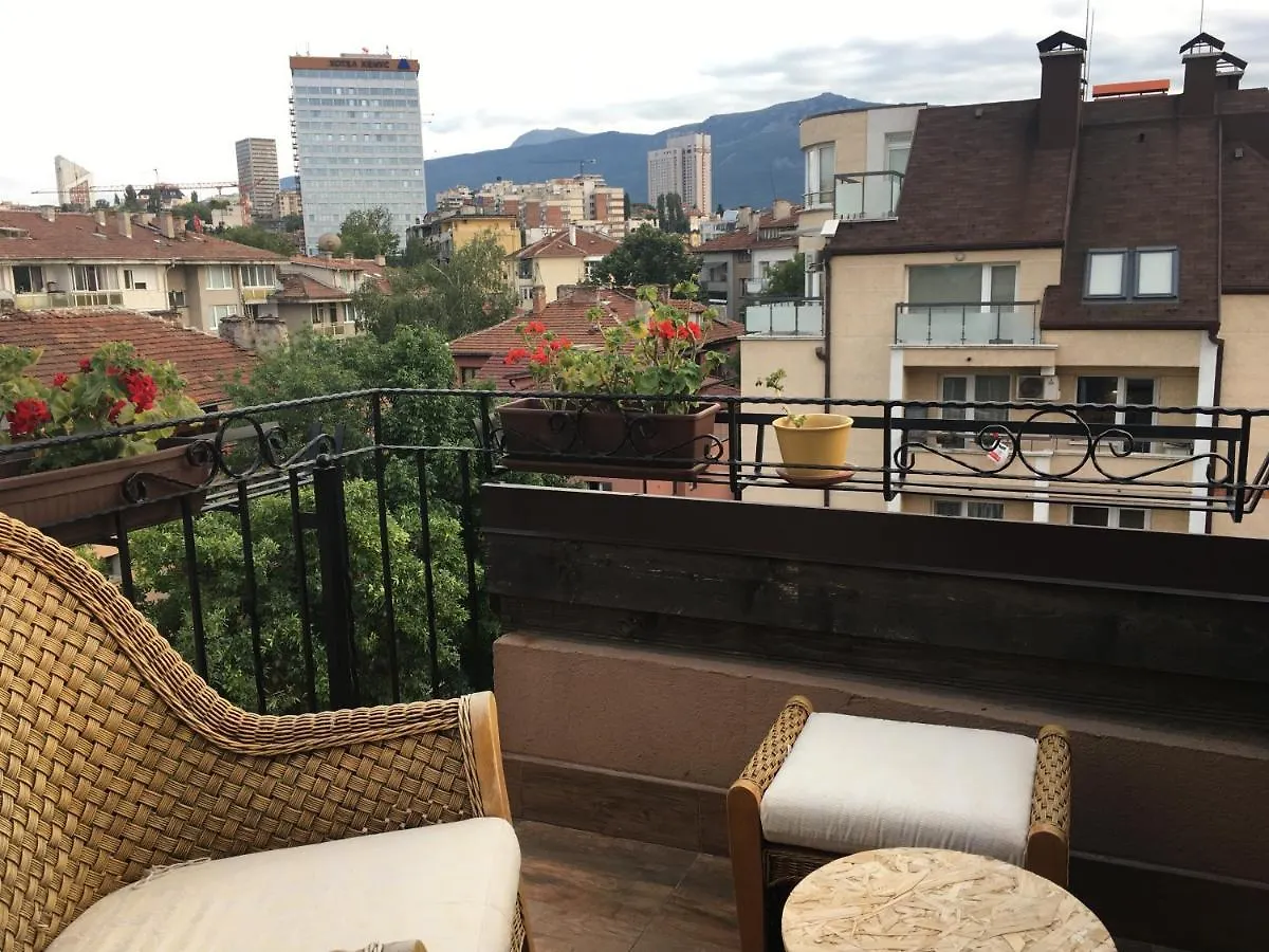Karina Art Mountain View Apartment Sofia